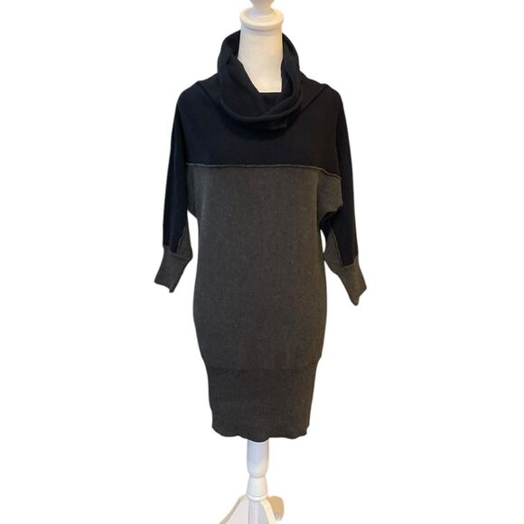 Nautica Sweater Dress Two Tone Navy Grey Cowl Neck Womens Medium NWT - Picture 1 of 7